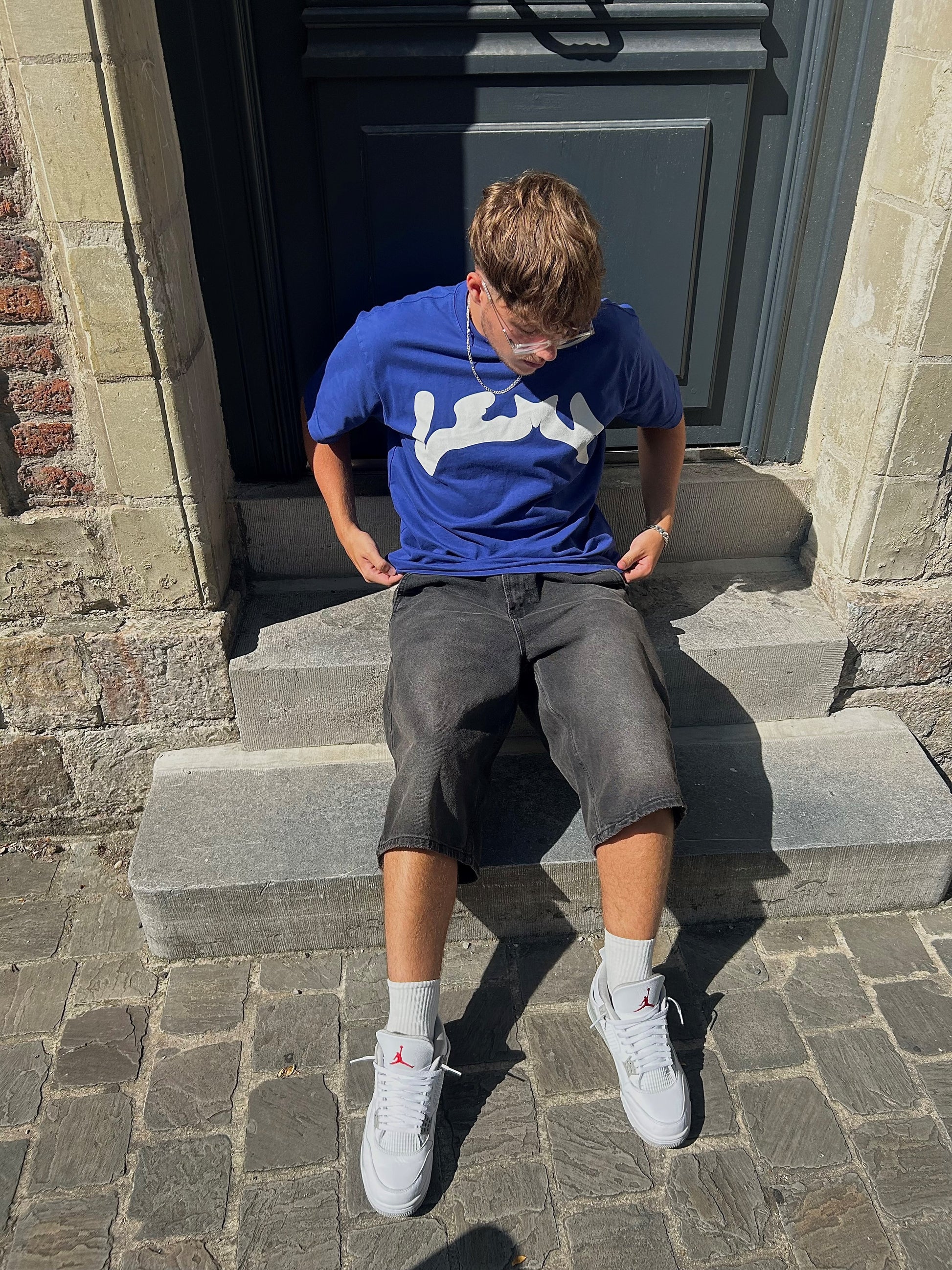 BLUE T-SHIRT